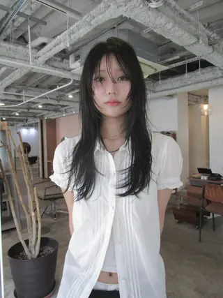 ロング カラー yu maのヘアスタイル