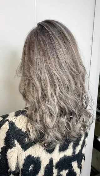 ロング カラー ヘアアレンジ ネイル マツエク・マツパ ブリーチ特化 / share 元太のヘアスタイル