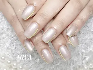 ネイル 🦋 Queenieのネイルデザイン
