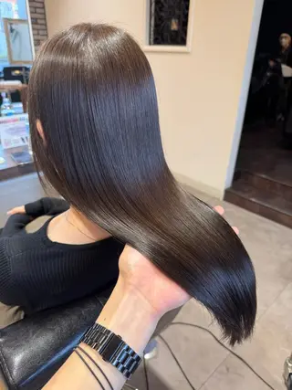 ロング カラー 地毛風ストレート/ 髪質改善/榎本流行のヘアスタイル