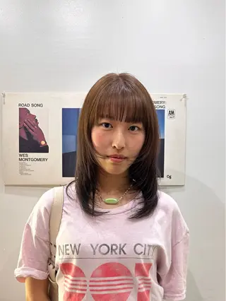 ミディアム カラー 🧤高明度ハイトーン 🧤莉音のヘアスタイル
