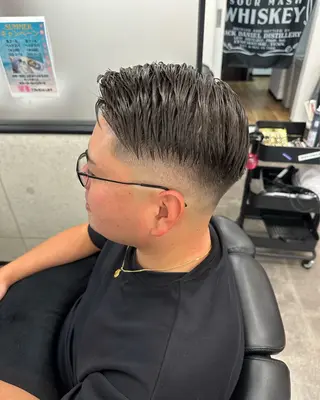 ショート メンズ 鈴木 一也のヘアスタイル