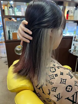 ミディアム カラー bh.maara デザイン／ハイトーンのヘアスタイル