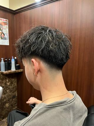 パーマ メンズ ヒロ銀座川崎 志田健介のヘアスタイル
