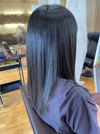 セミロング 梶谷 和希のヘアスタイル