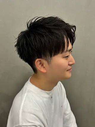 ショート メンズ ✨ブリーチ無しWカラ ー・メンズ✨佐藤秀太のヘアスタイル