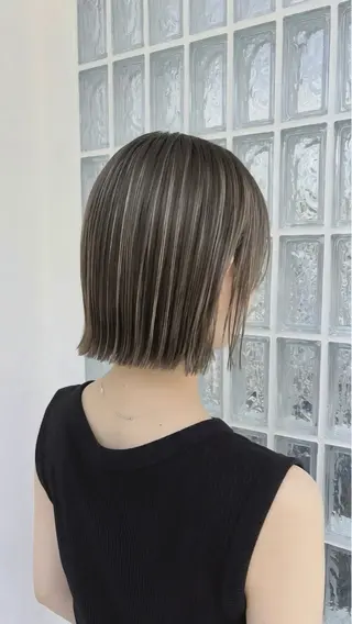 ショート カラー LoiLo YUIのヘアスタイル