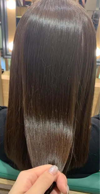 ロング カラー 澤村 志織のヘアスタイル