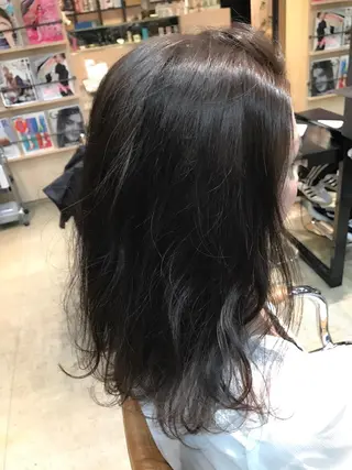 セミロング カラー パーマ 髪質改善🌟 TAKERUのヘアスタイル