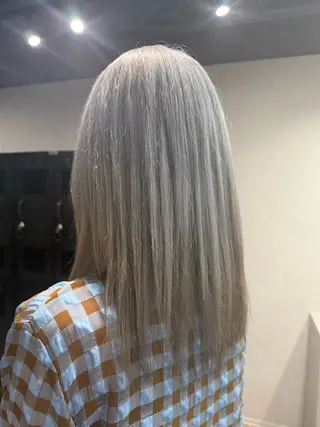 カラー ルシ🎨/ハイトーン デザイン/髪質改善のヘアスタイル