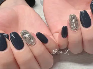 ネイル 芦辺 香奈のネイルデザイン