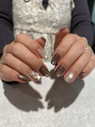 ネイル シンプルネイル🦋 🤍KAYAのネイルデザイン