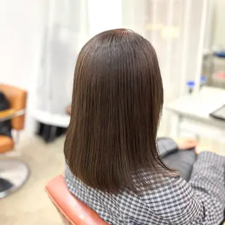 セミロング カラー 艶髪‎カラー🤍 RIKAのヘアスタイル