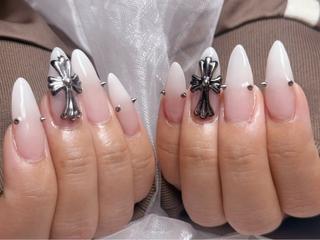 ネイル 愛nailsalon フィルイン・長さ出しのネイルデザイン