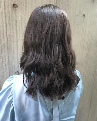 ミディアム カラー パーマ ヘアアレンジ 松田 亮葉のヘアスタイル