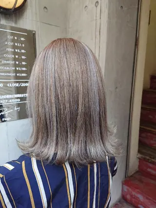 セミロング カラー 「sumi」 AMIのヘアスタイル