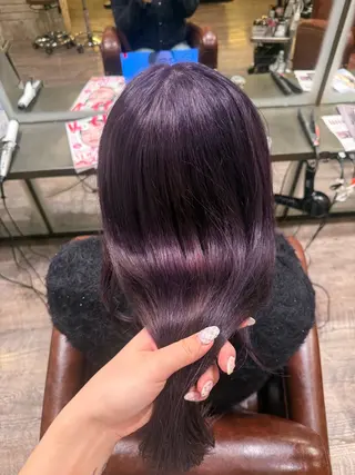 ロング カラー カットパーマ3000 円/水曜日モデルのヘアスタイル