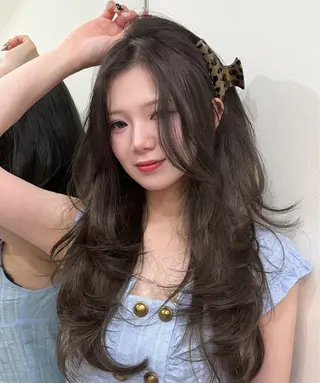 ロング vivie Madokaのヘアスタイル