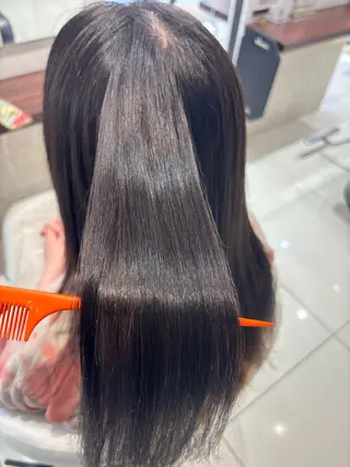 ロング earth 小松のヘアスタイル