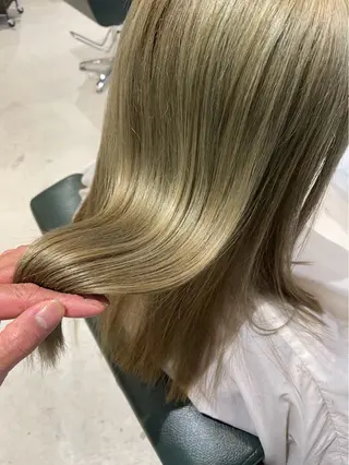 ロング カラー ダブルカラーが得意 髙木千惺/大須のヘアスタイル