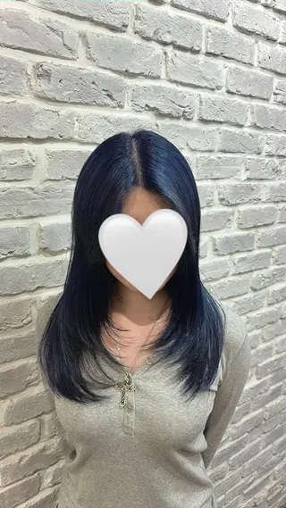 カラー Mejia Riseのヘアスタイル