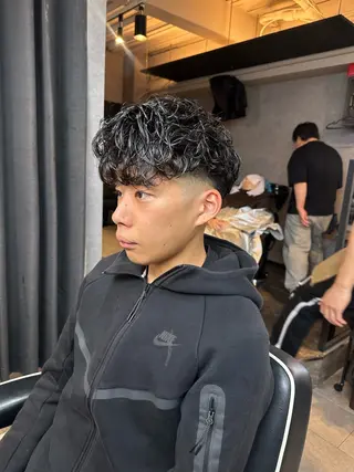メンズ 大宮/海外風パーマ 🇺🇸隼也🇪🇸のヘアスタイル
