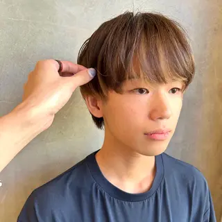 ショート カラー メンズ ショート/ウルフ ハイトーン/カイセイのヘアスタイル