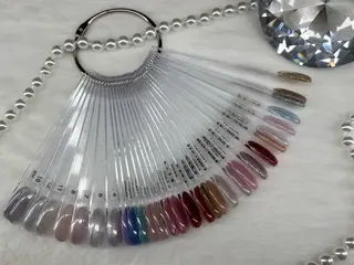 ネイル yuri目黒/恵比寿 🌙ワンホン長さ出しのネイルデザイン