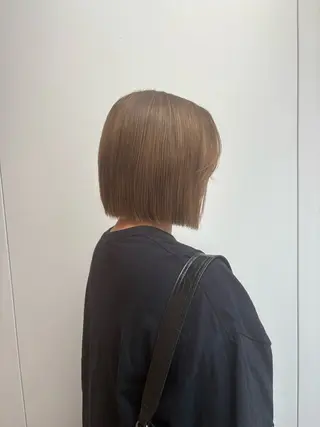 ショート 切りっぱなしボブ/ 暖色カラー/なつみのヘアスタイル