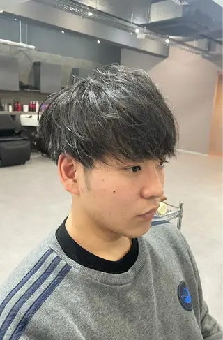 ショート メンズ レイヤーカット 西村あきやのヘアスタイル