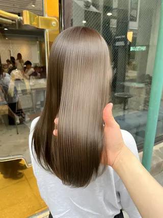 ロング カラー 似合わせベージュ 🍯ayumi🍯のヘアスタイル
