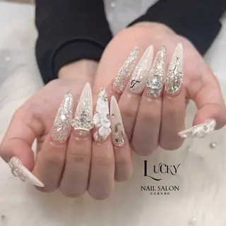 ネイル Lucky Nail Salonのネイルデザイン