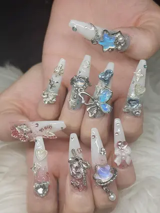 ネイル Lee Nailsのネイルデザイン