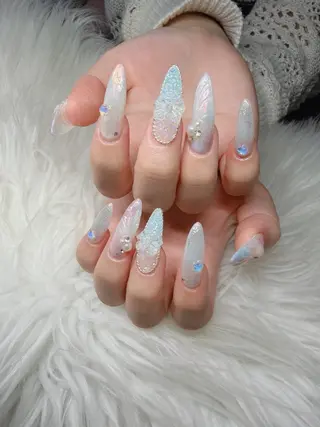 ネイル Lee Nailsのネイルデザイン