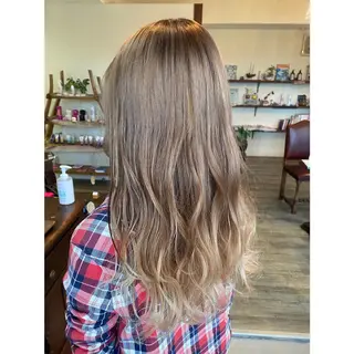 ロング カラー 松村 未央のヘアスタイル