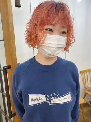 ミディアム カラー パーマ 🐈三毛猫ローライト ・mixカラー🐈のヘアスタイル