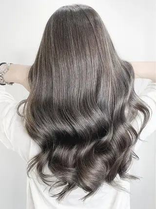ロング カラー ✨🩷似合わせ🩷✨ ブリーチ🫰🏾前川のヘアスタイル