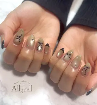 ネイル Allybell🫧 Momokaのネイルデザイン