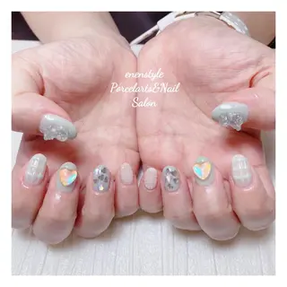 ミディアム ネイル 🐾enen style 🐾のネイルデザイン