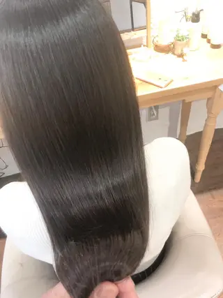 ロング 髪質改善 suzukiのヘアスタイル