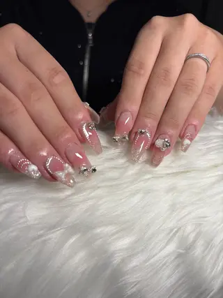 ネイル Nails by Akariのネイルデザイン