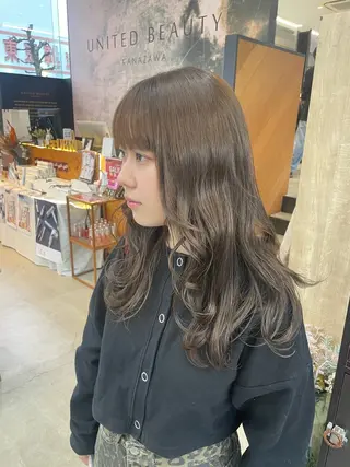 セミロング テラダ ユウシン西金沢のヘアスタイル