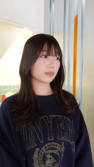 セミロング Shiro RENのヘアスタイル