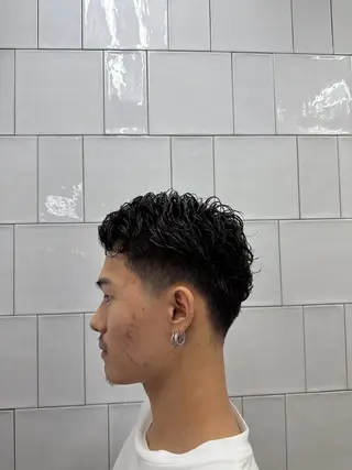 パーマ メンズ 永戸 新汰のヘアスタイル