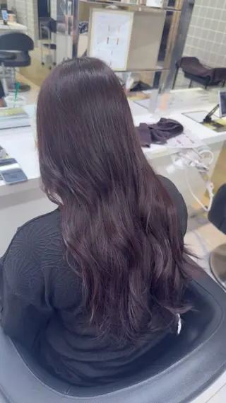 透明感×ワインレッド 🍒𝐘𝐮𝐤𝐚のヘアスタイル