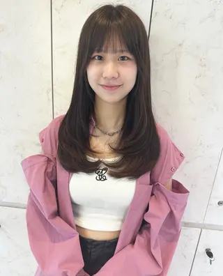 セミロング カラー ヘアアレンジ Akane レイヤー/艶カラーのヘアスタイル