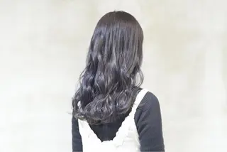 ロング カラー レイヤーカット ベージュカラー/小島のヘアスタイル