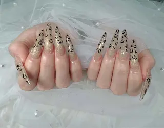 ネイル Lee Nailsのネイルデザイン
