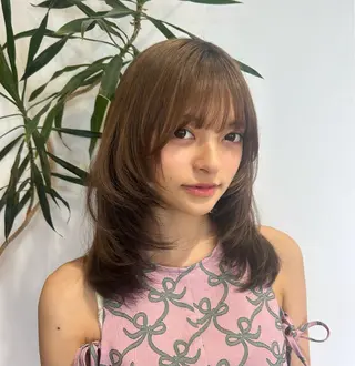 ミディアム 🩷愛咲🩷レイヤー /透明感カラーのヘアスタイル