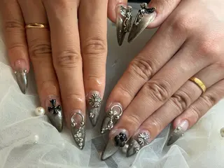 ネイル ✴︎ Delightのネイルデザイン